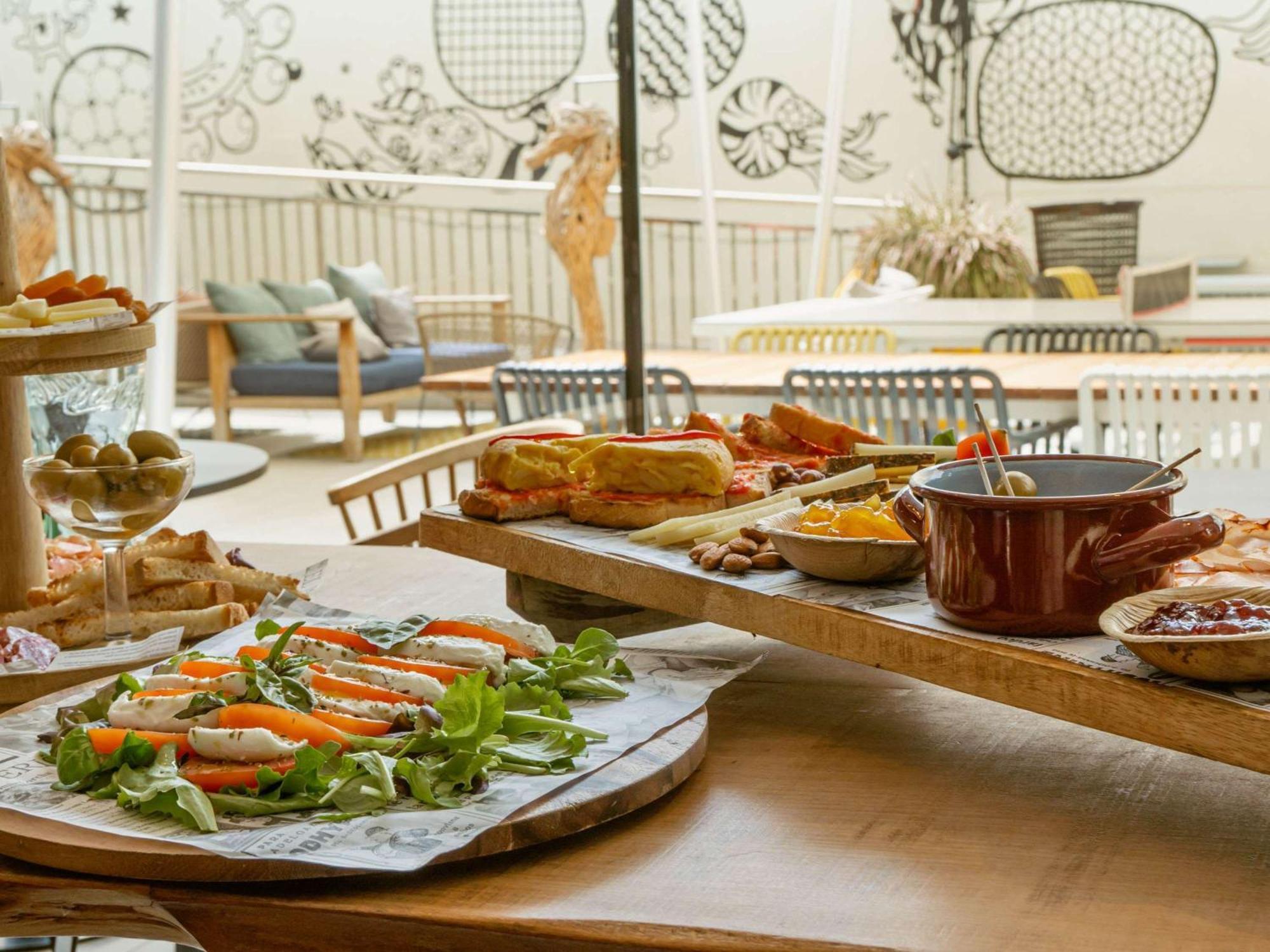 Ibis Styles Barcelona City Bogatell Kültér fotó